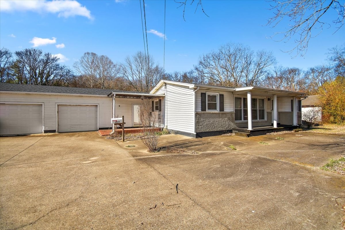 1077 Slaters Creek Road Goodlettsville TN 37072