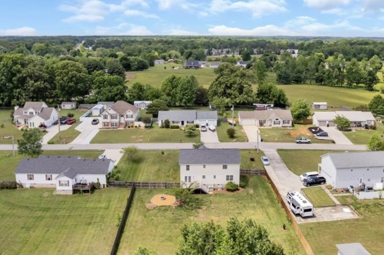 173 W Minster Drive Baxter TN 38544