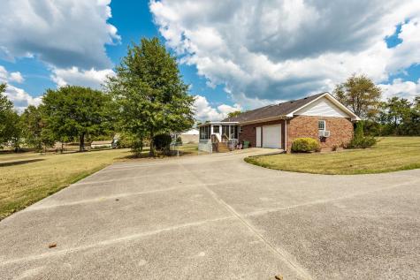 693 Greenfield Lane Castalian Springs TN 37031