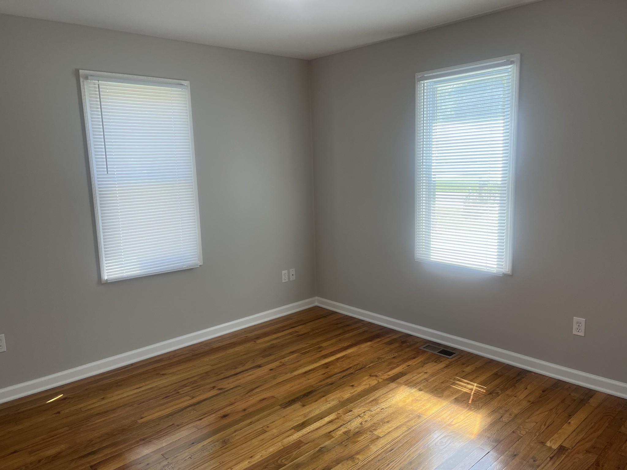 206 East Avenue Goodlettsville TN 37072