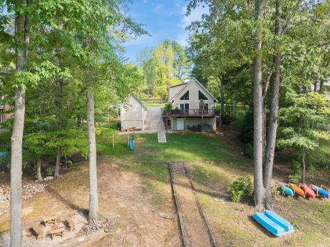183 Featherfoot Pkwy Loop Parsons TN 38363