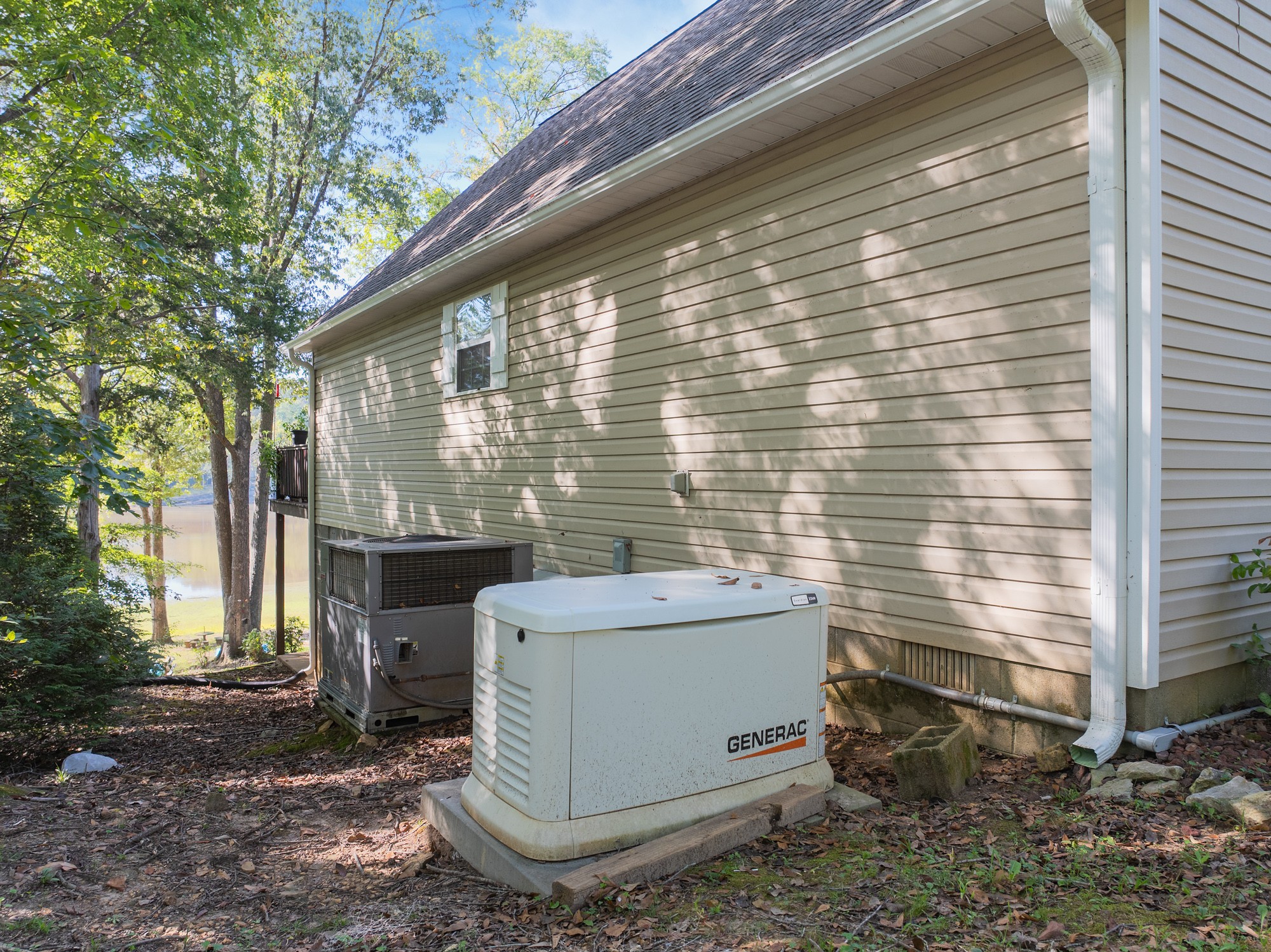183 Featherfoot Pkwy Loop Parsons TN 38363