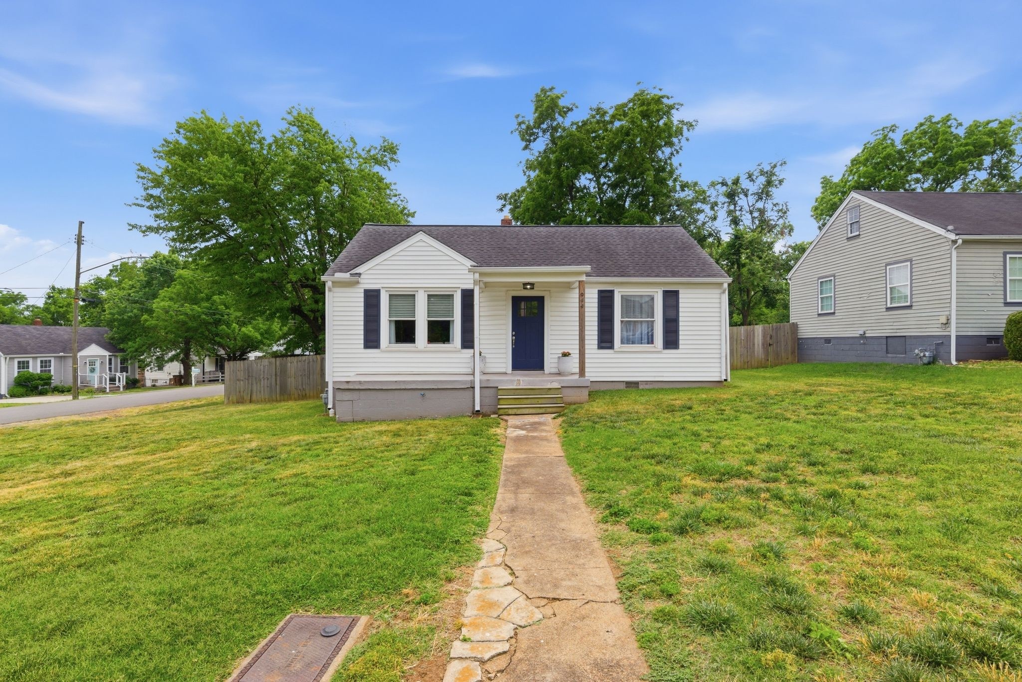 944 Chickasaw Avenue Nashville TN 37207