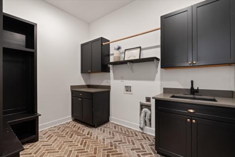 3866 Hutson Avenue Nashville TN 37216
