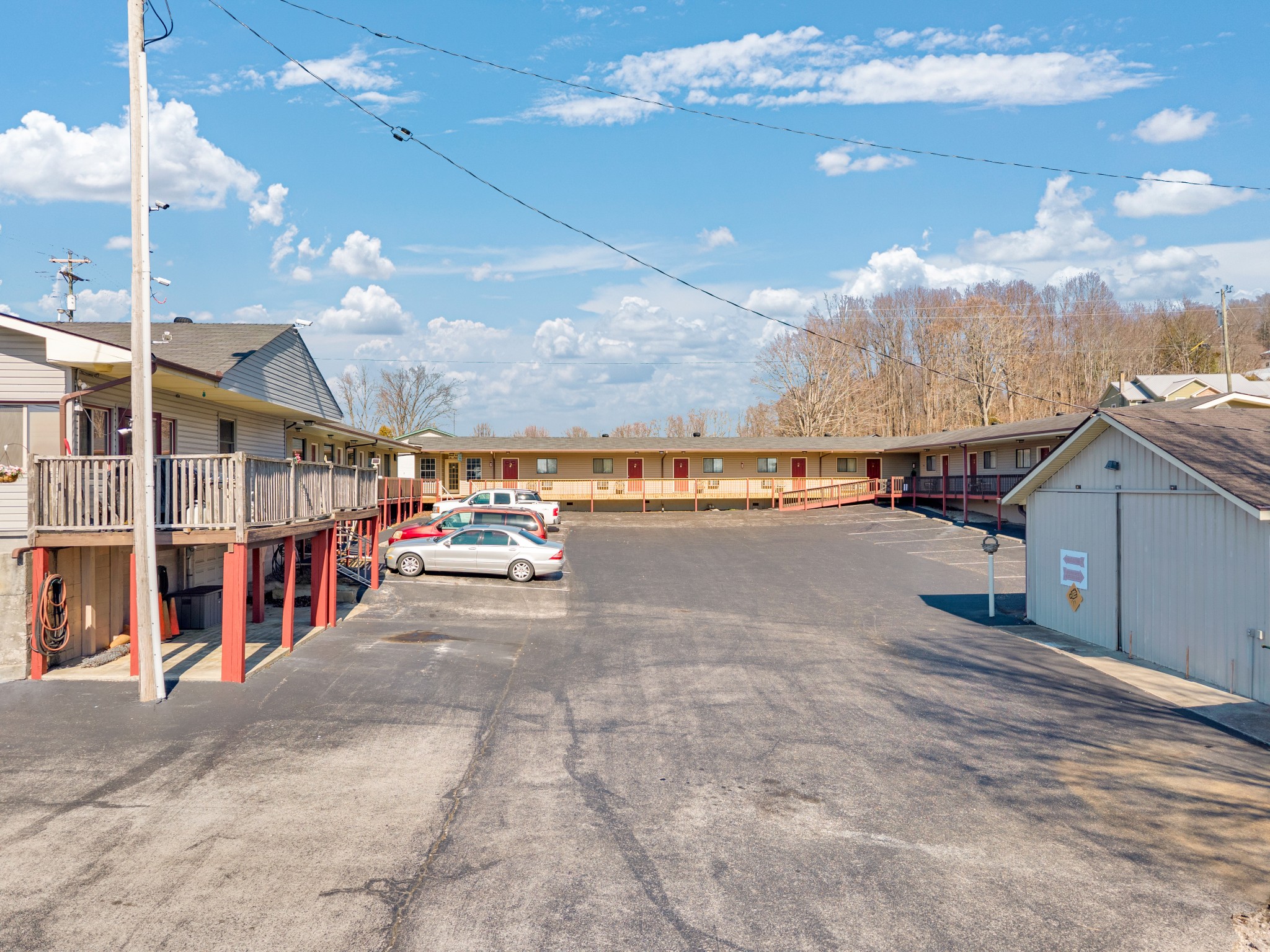 1201 Livingston Highway Byrdstown TN 38549
