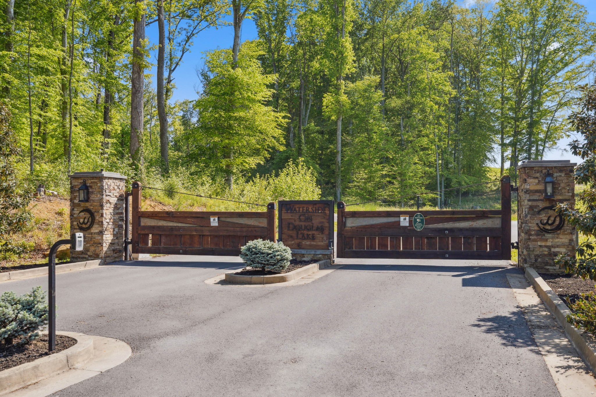 1315 Still Mountain Way Dandridge TN 37725