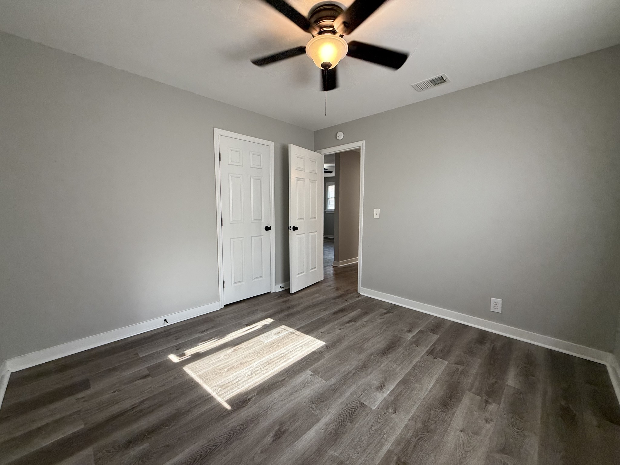 1615A 22nd Avenue North, N Nashville TN 37208