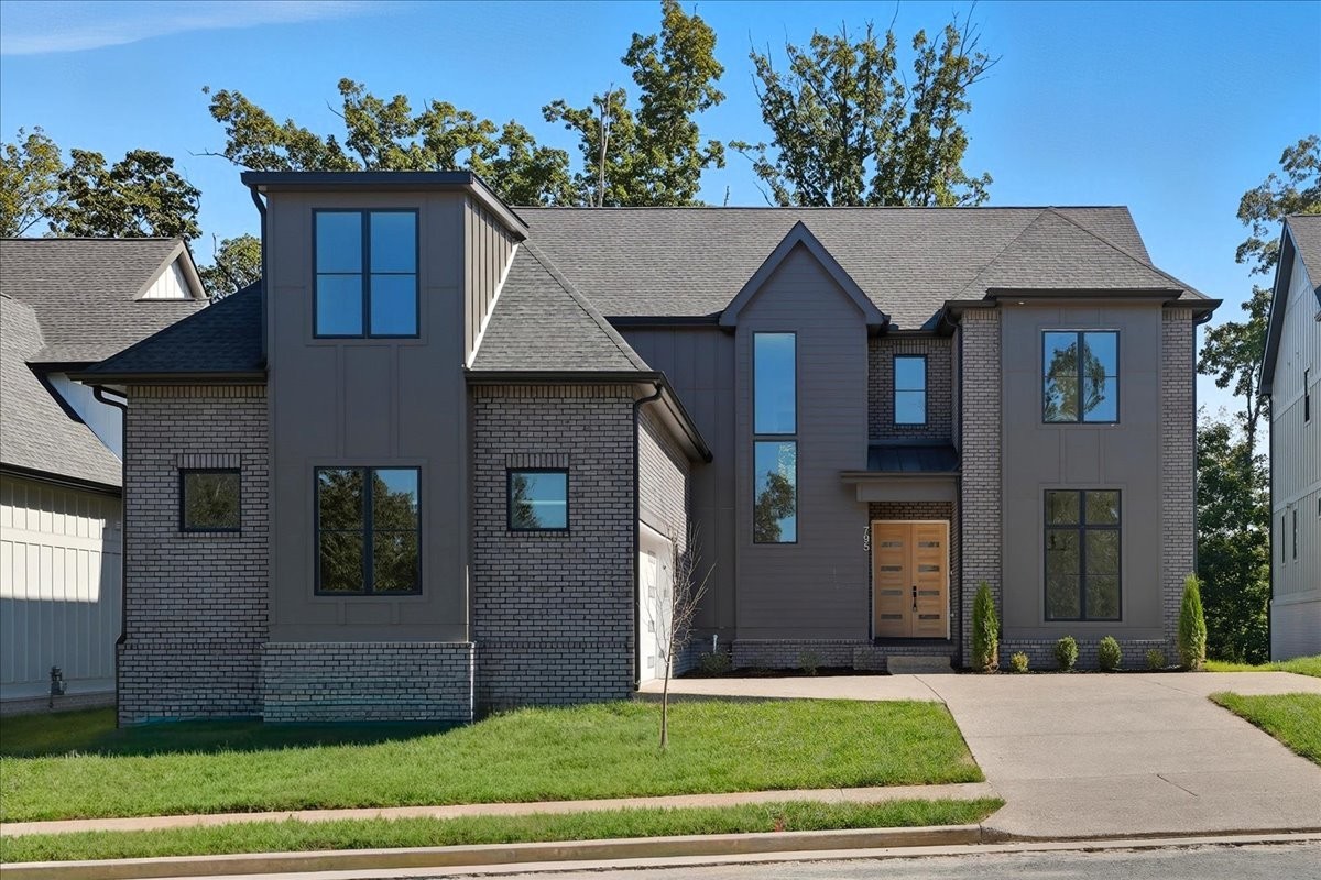 775 Summit Oaks Court Nashville TN 37221
