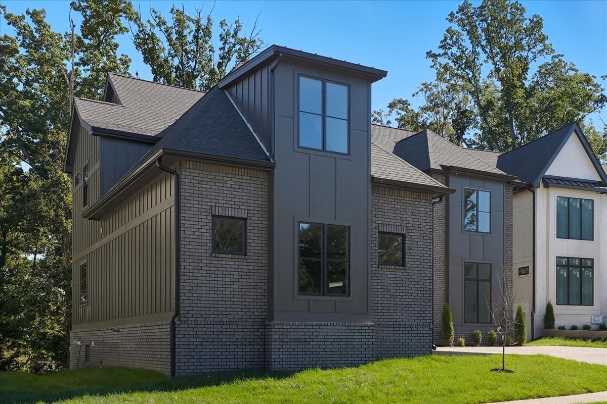 775 Summit Oaks Court Nashville TN 37221