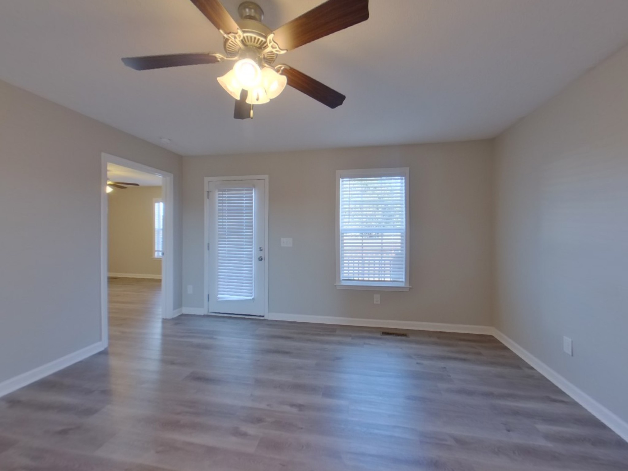 1858 Lakin Lane Columbia TN 38401