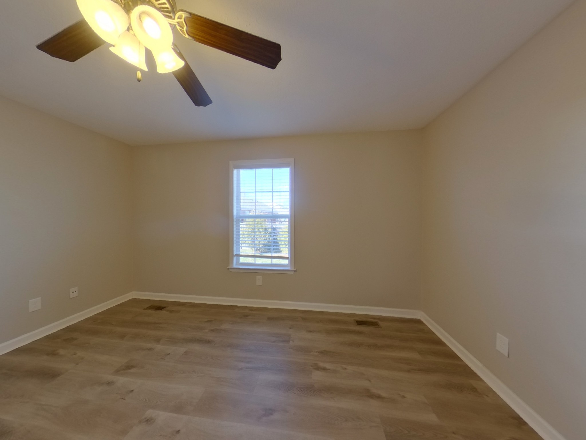 1858 Lakin Lane Columbia TN 38401