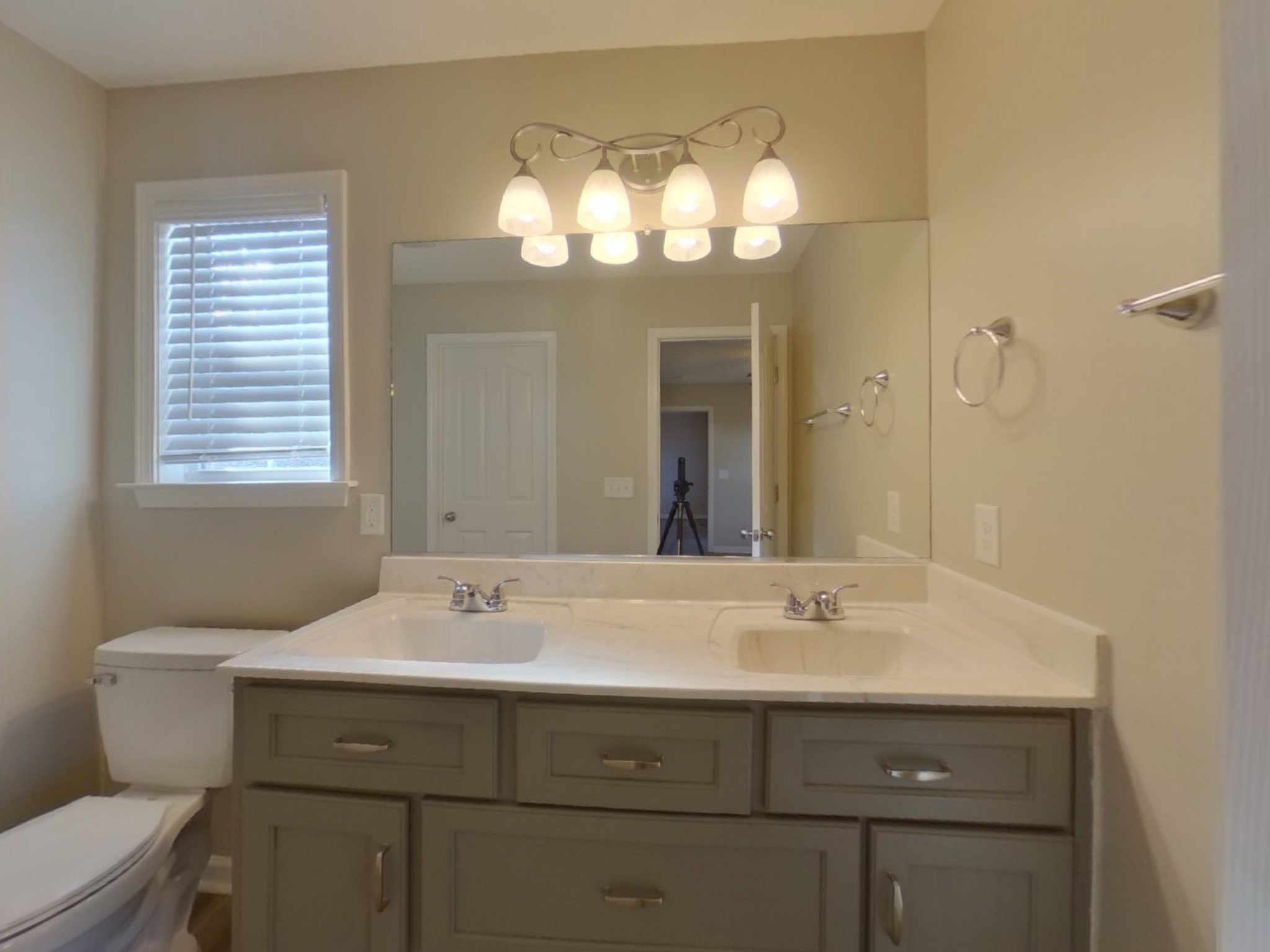 1858 Lakin Lane Columbia TN 38401