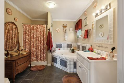 319 Hogan Road Gordonsville TN 38563