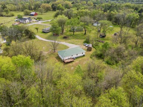 319 Hogan Road Gordonsville TN 38563