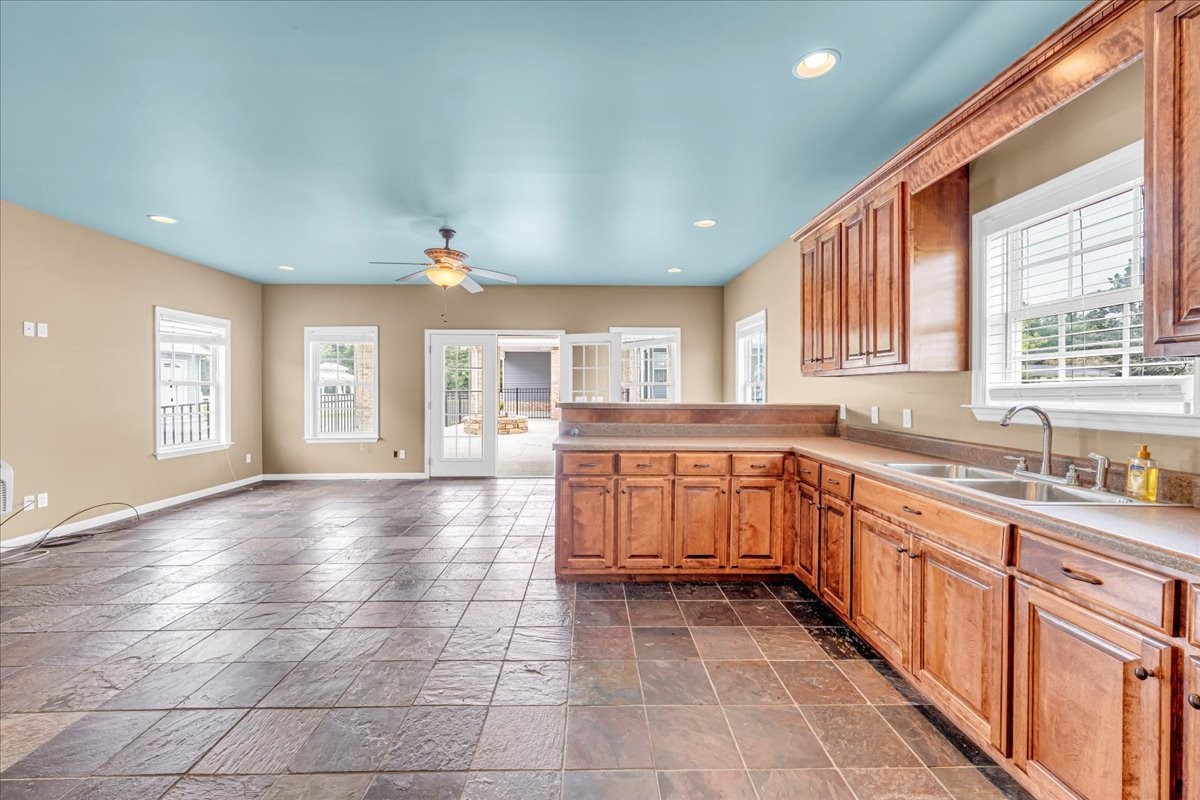 4662 Murfreesboro Highway Manchester TN 37355