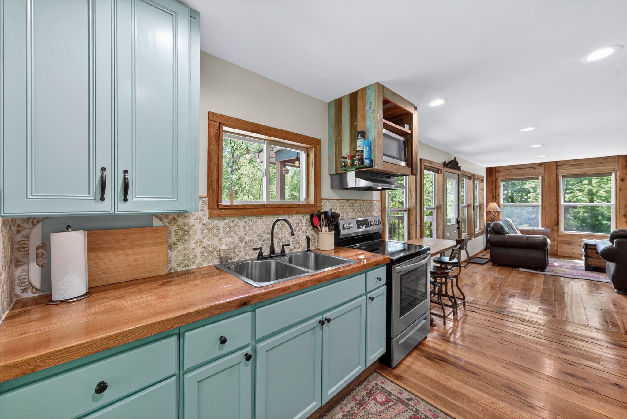 1030 Johnson Hollow Road Mc Ewen TN 37101