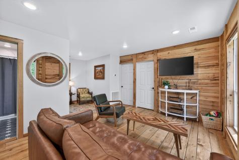 1030 Johnson Hollow Road Mc Ewen TN 37101
