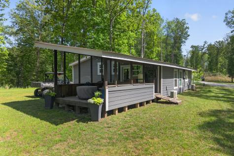 1030 Johnson Hollow Road Mc Ewen TN 37101