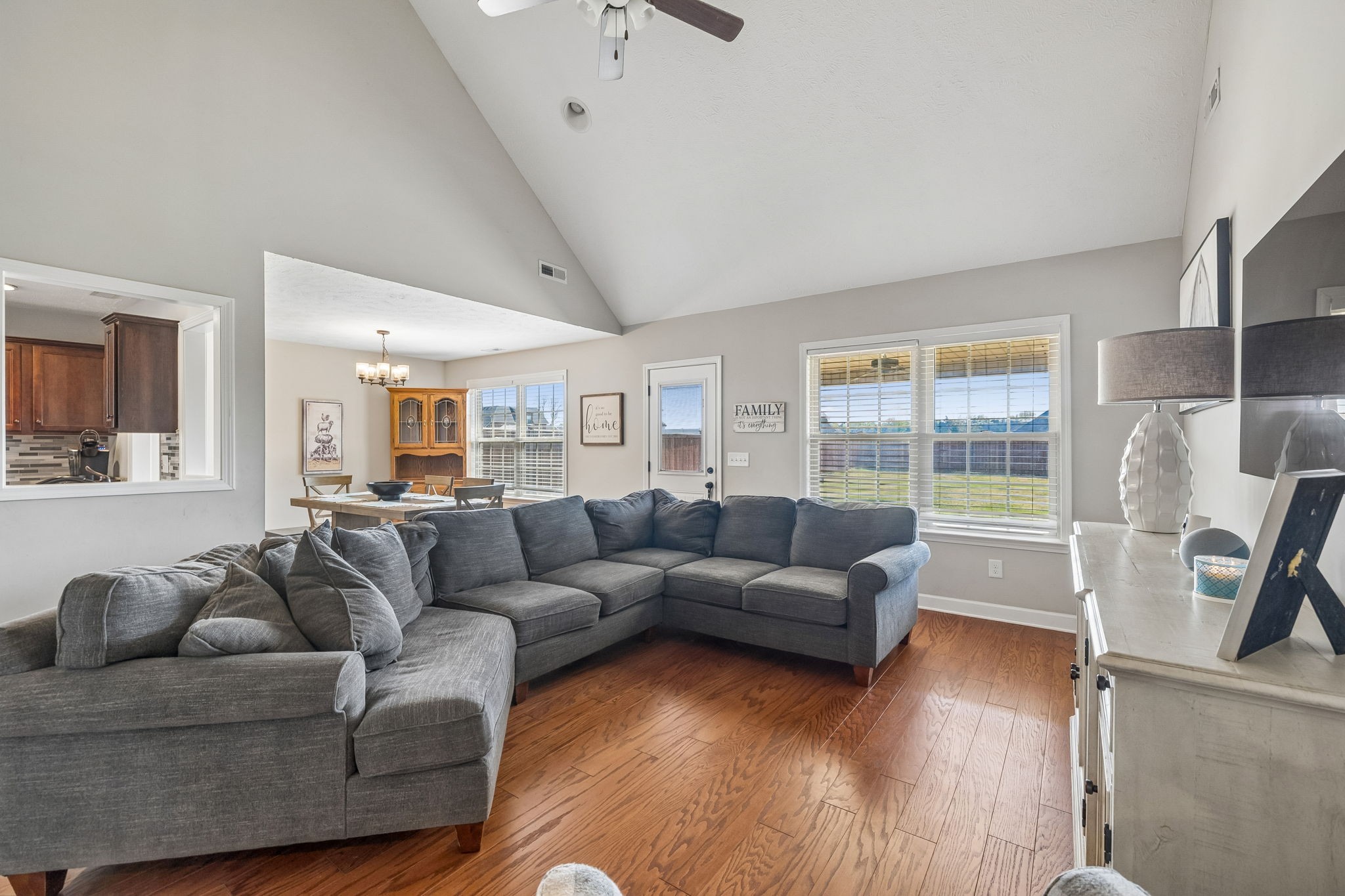 2928 Ronstadt Drive Christiana TN 37037