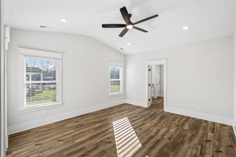 749 Brownlow Road White House TN 37188