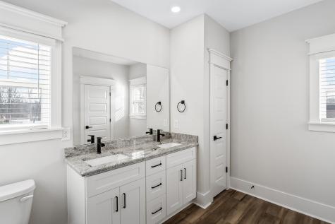 749 Brownlow Road White House TN 37188