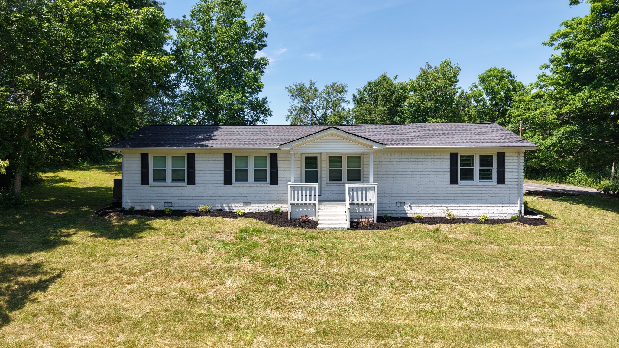 228 Howell Road Westmoreland TN 37186