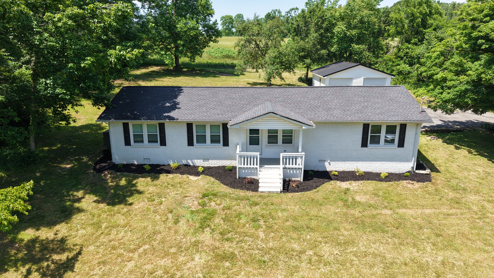 228 Howell Road Westmoreland TN 37186