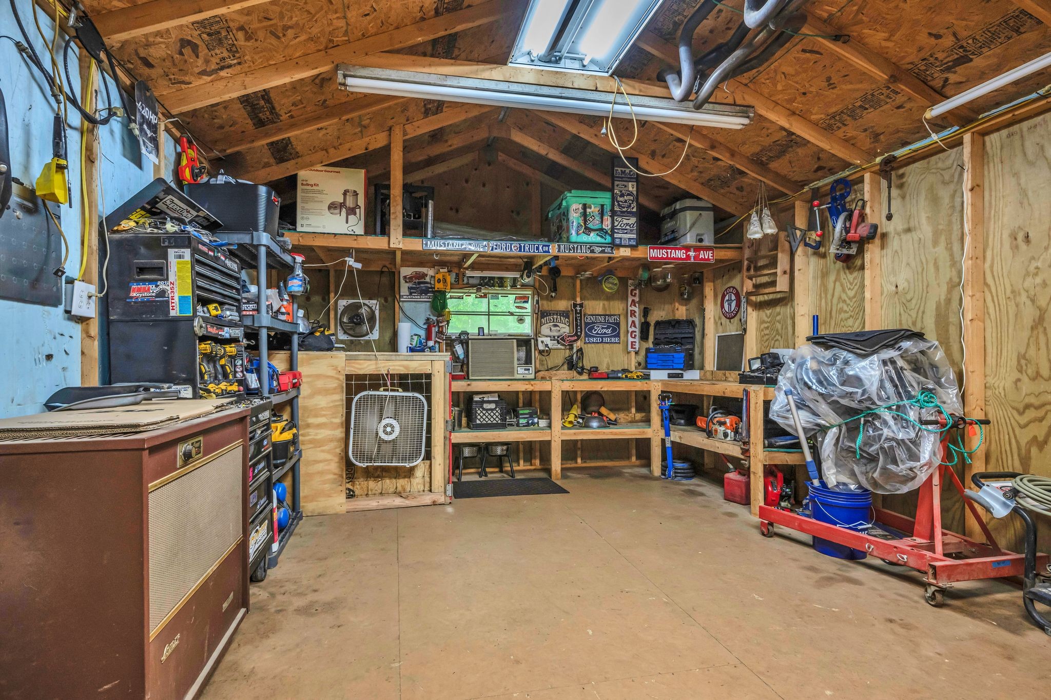 2209 Highway 48 South Dickson TN 37055