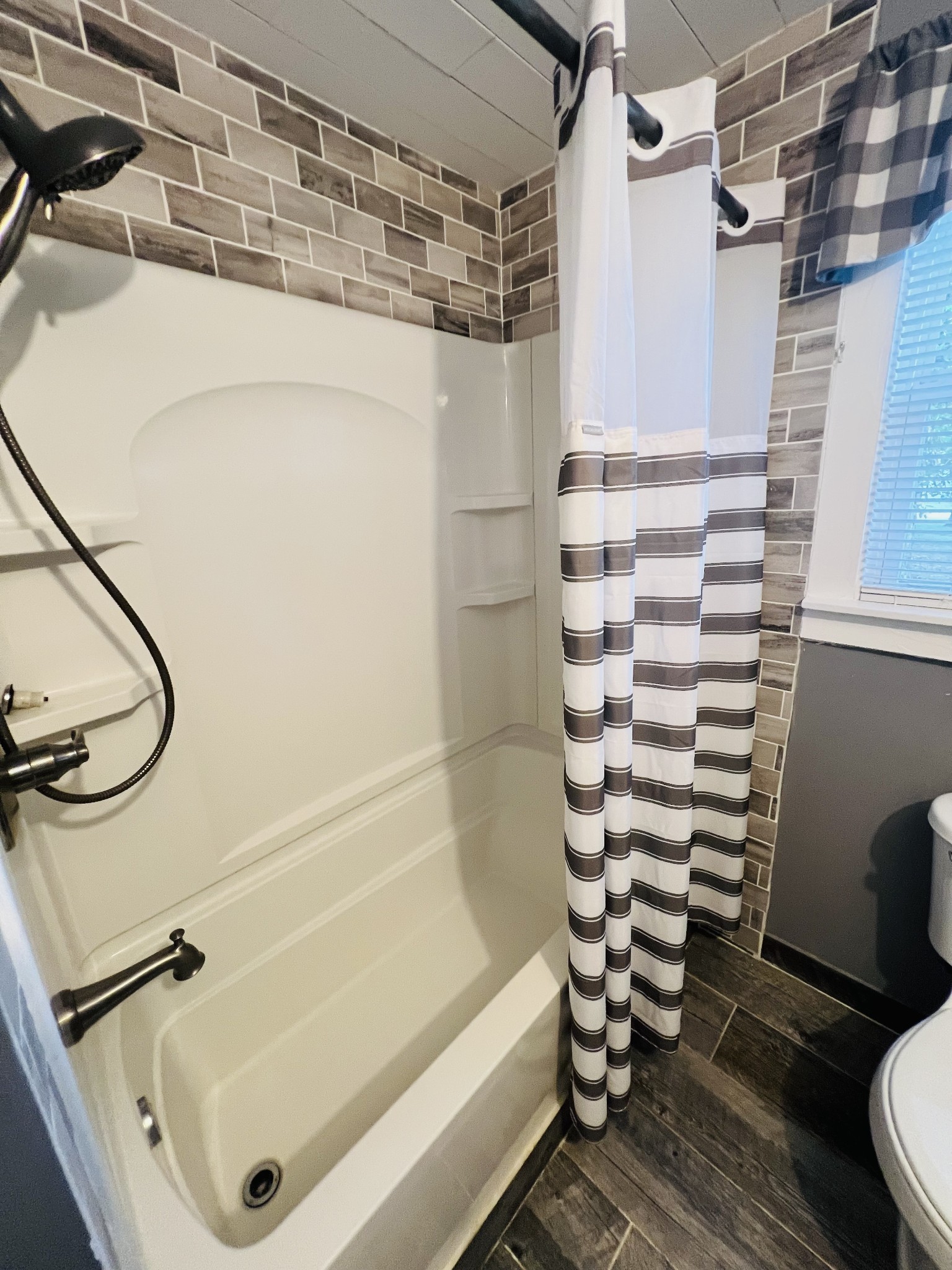 414 Broadway Avenue New Johnsonville TN 37134