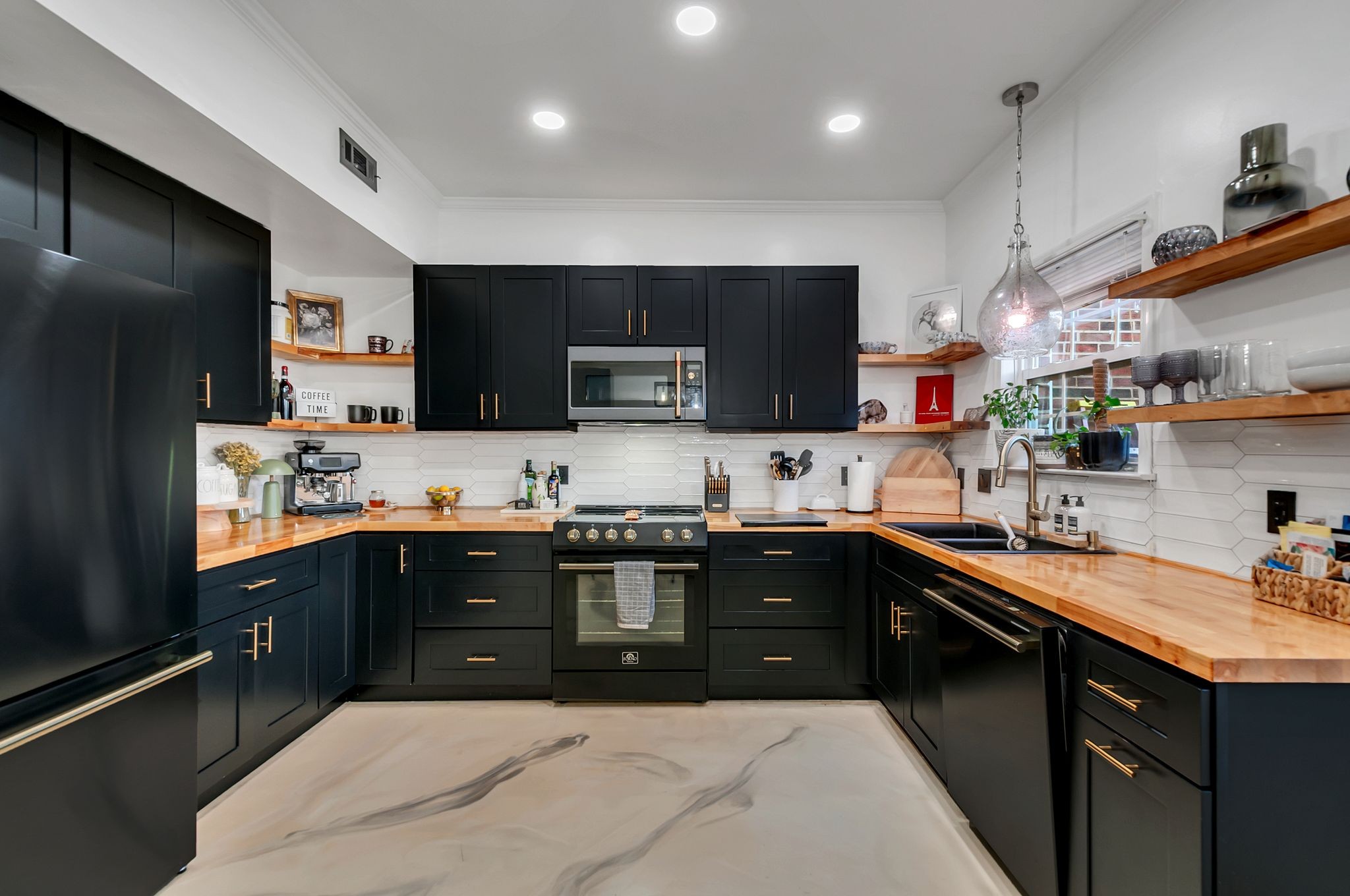 2121 Highway 12, S Ashland City TN 37015