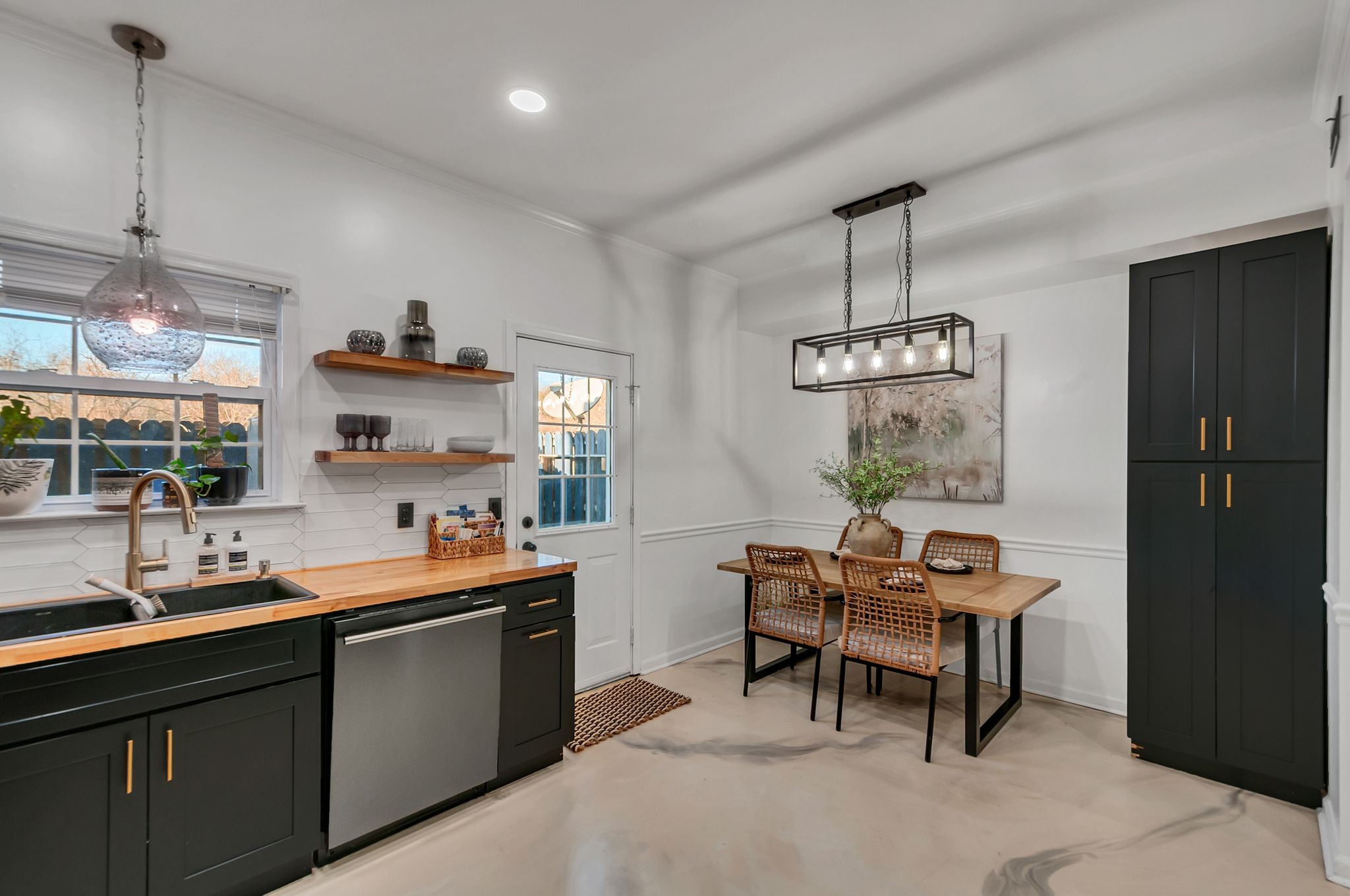 2121 Highway 12, S Ashland City TN 37015