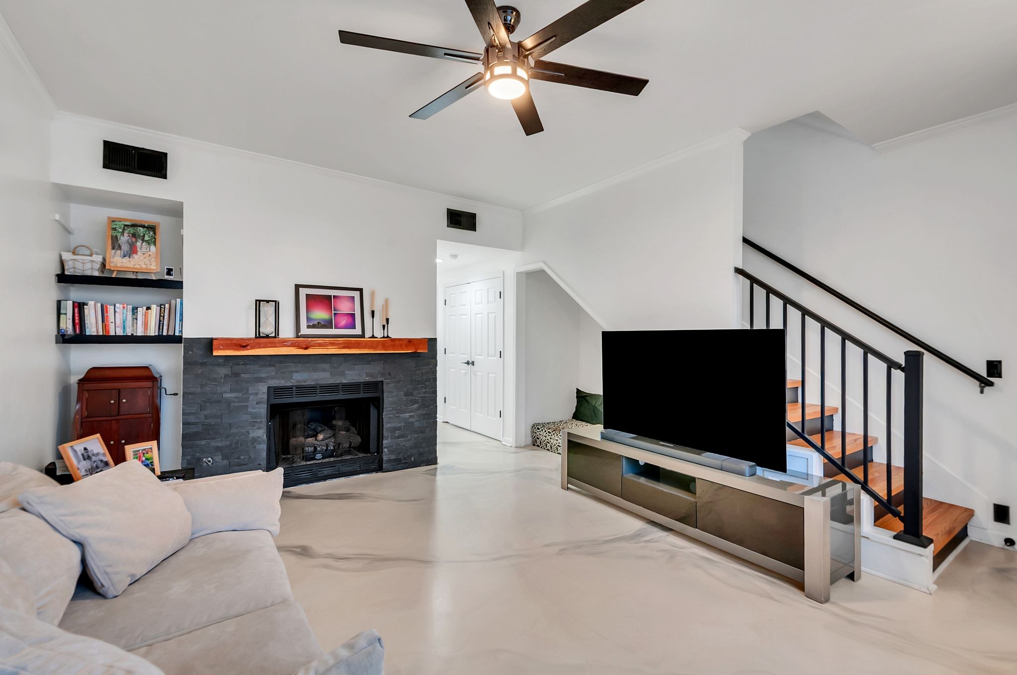 2121 Highway 12, S Ashland City TN 37015