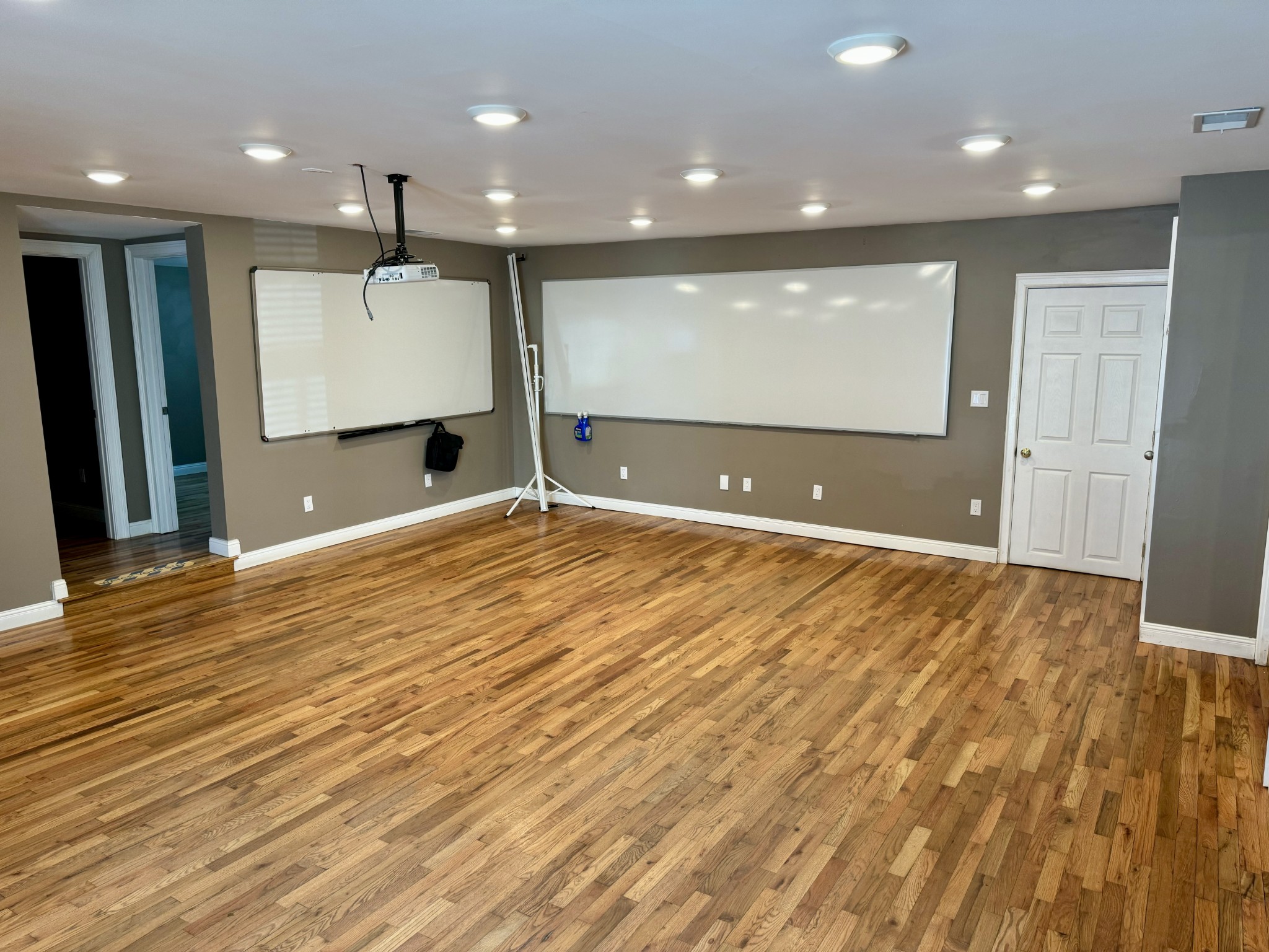 610 W Burton Street, W Murfreesboro TN 37130