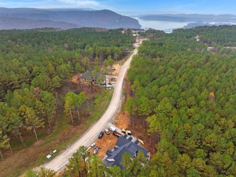 3741 Split Rail Way Guild TN 37340