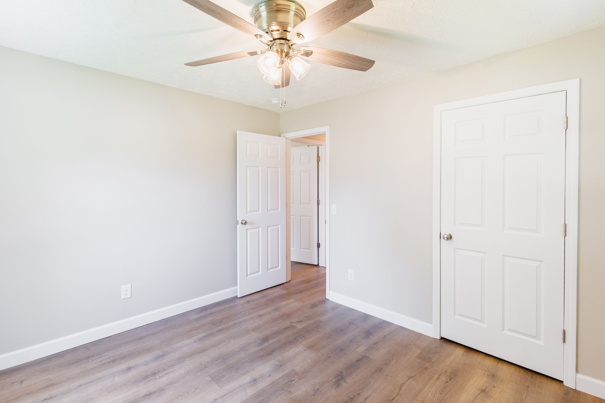4543 S Creek Road Cookeville TN 38506
