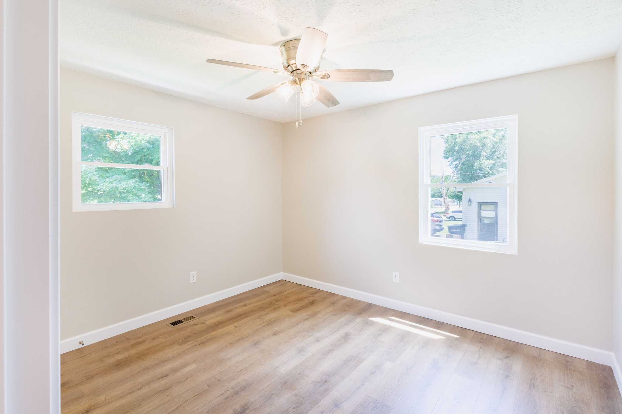 4543 S Creek Road Cookeville TN 38506