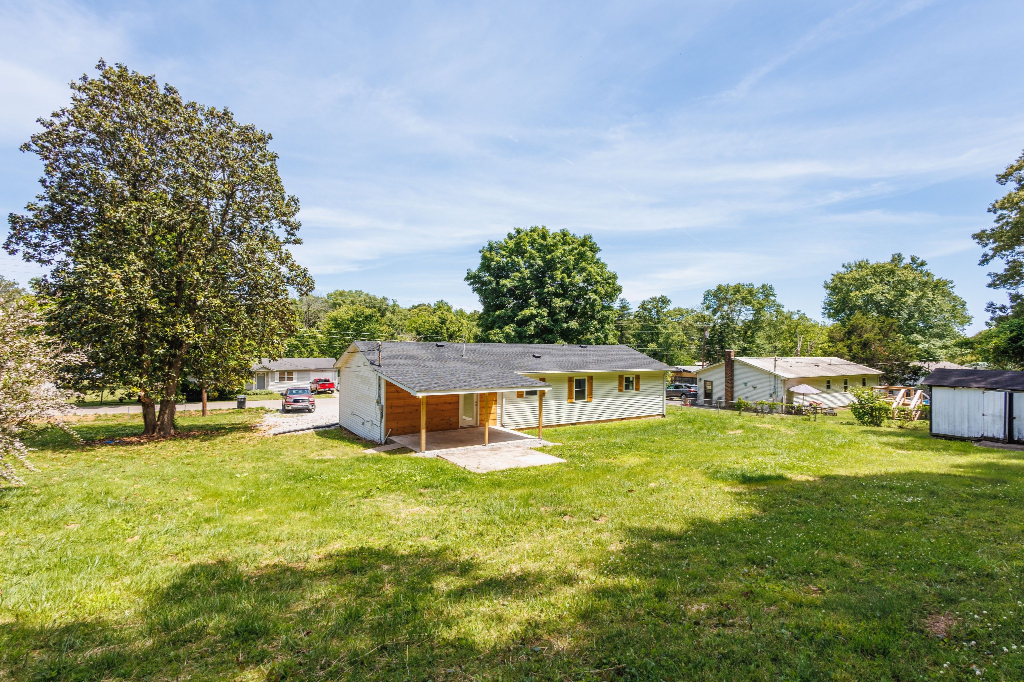 4543 S Creek Road Cookeville TN 38506