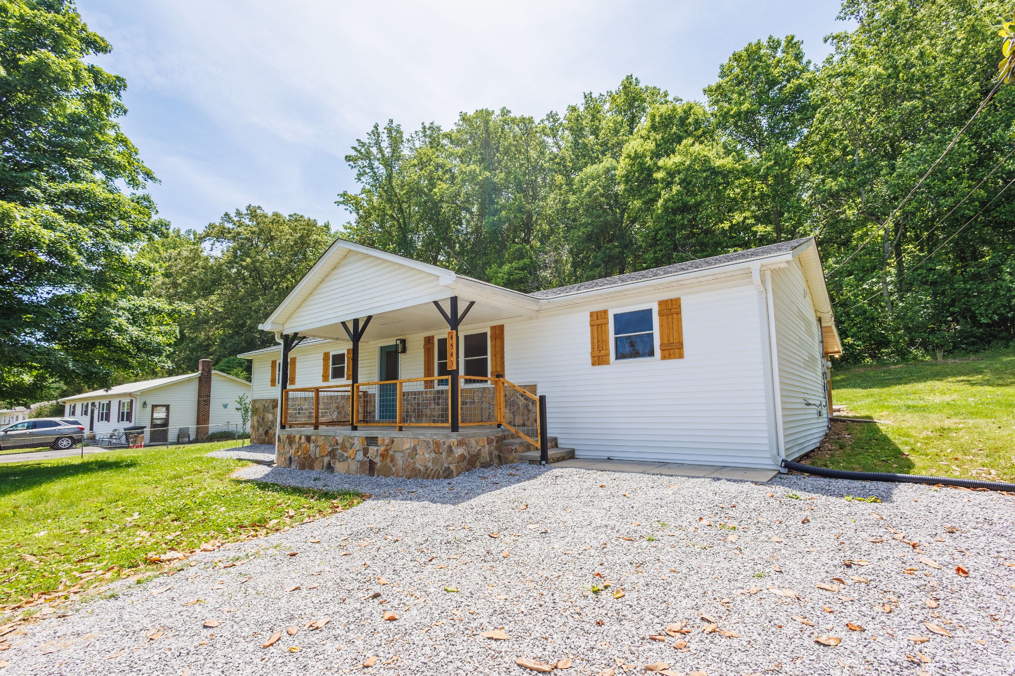4543 S Creek Road Cookeville TN 38506