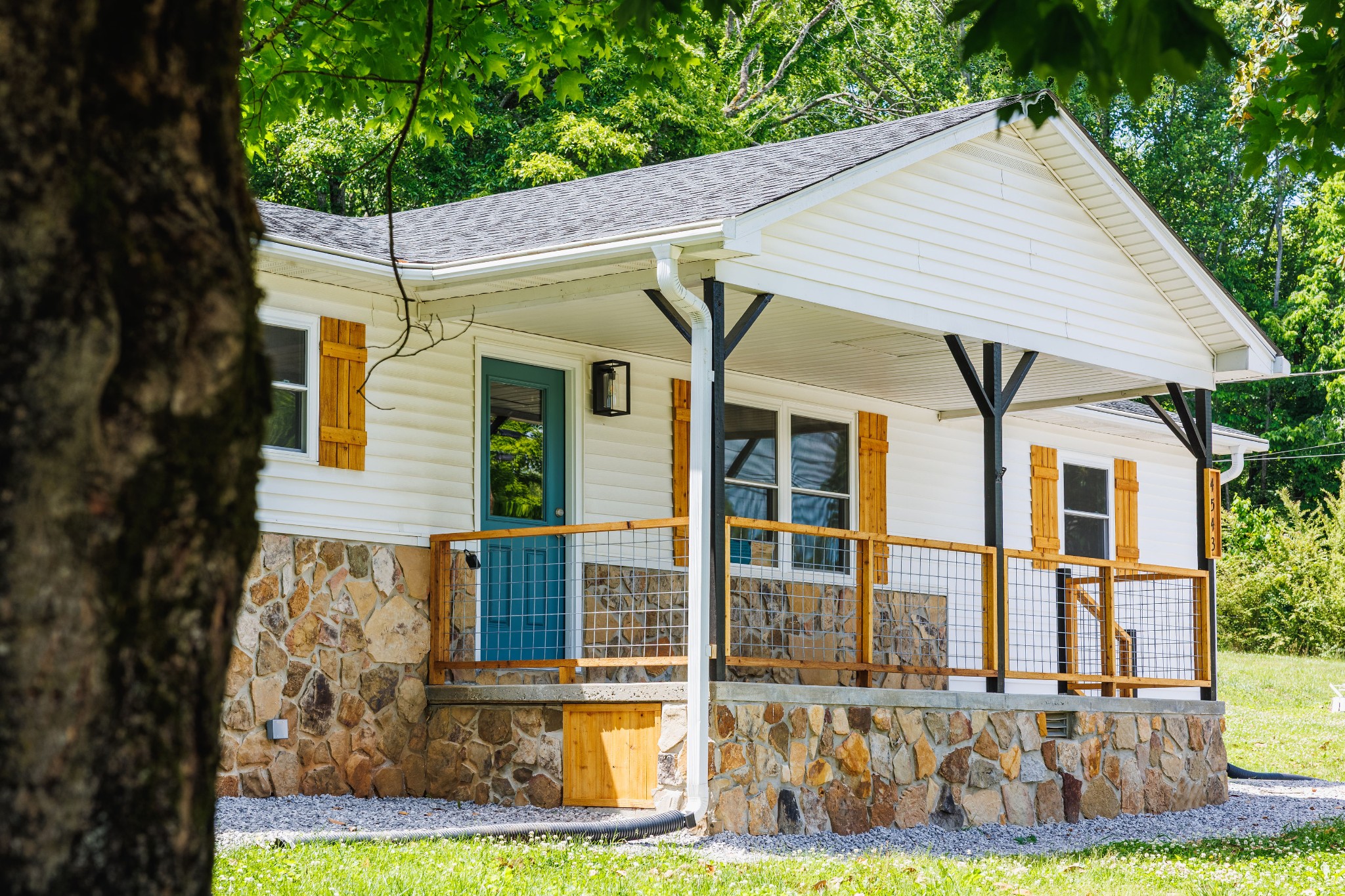 4543 S Creek Road Cookeville TN 38506