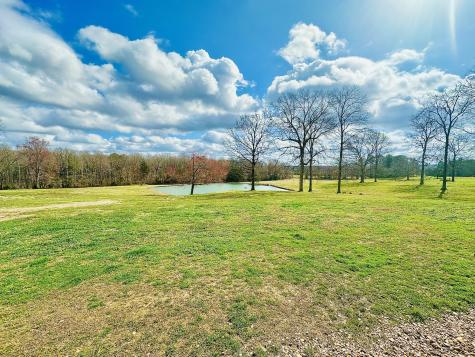 94 Oxford Road Holladay TN 38341