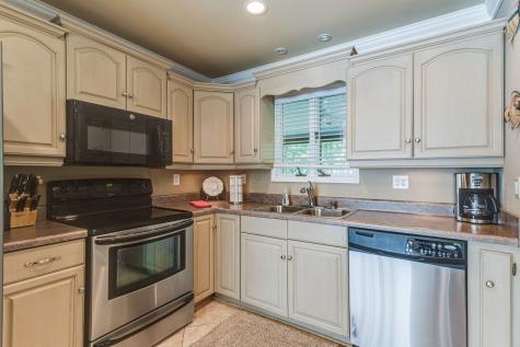 80 Huntington Dr, N Winchester TN 37398