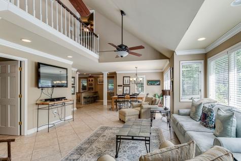 80 Huntington Dr, N Winchester TN 37398