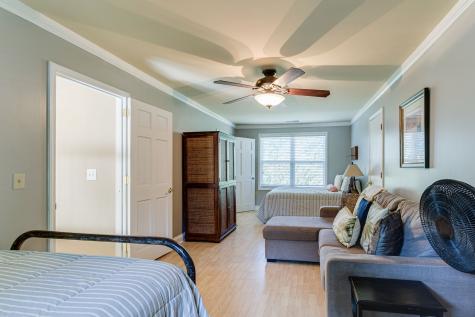 80 Huntington Dr, N Winchester TN 37398