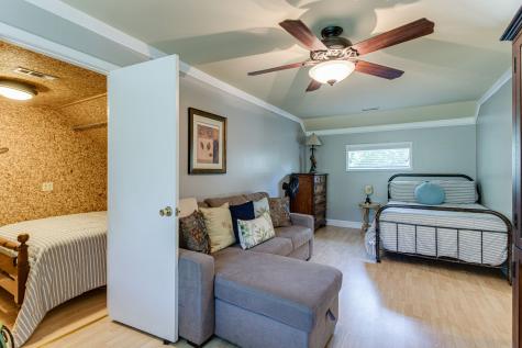 80 Huntington Dr, N Winchester TN 37398