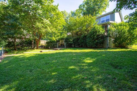 80 Huntington Dr, N Winchester TN 37398