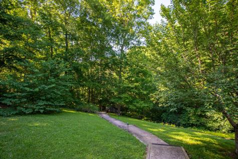 80 Huntington Dr, N Winchester TN 37398