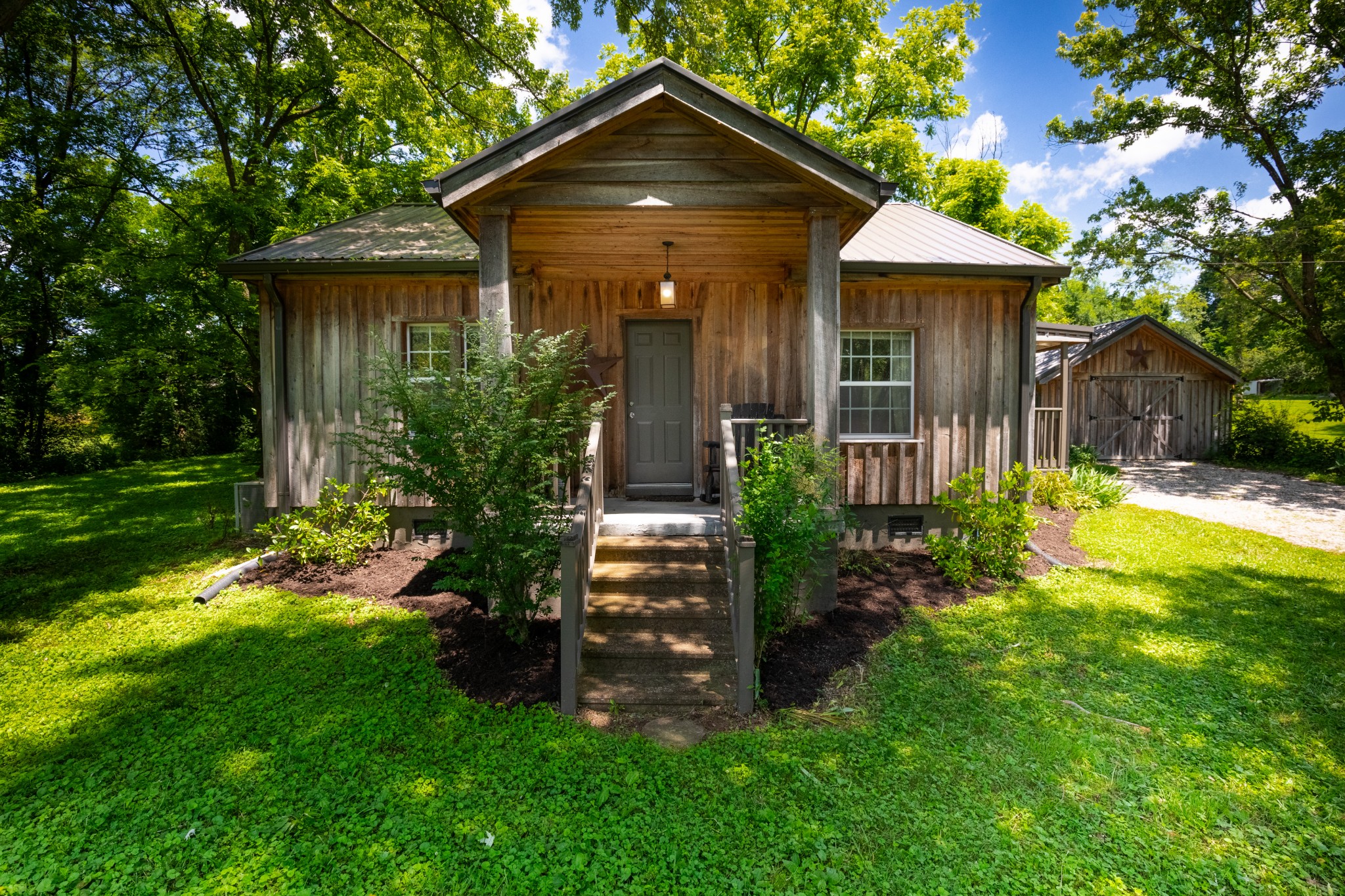 1660 Columbia Rock Road Columbia TN 38401