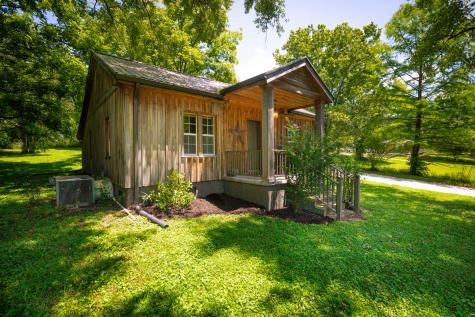 1660 Columbia Rock Road Columbia TN 38401