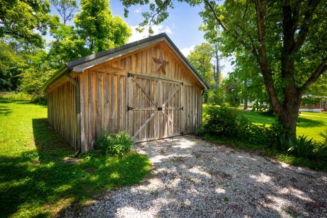 1660 Columbia Rock Road Columbia TN 38401