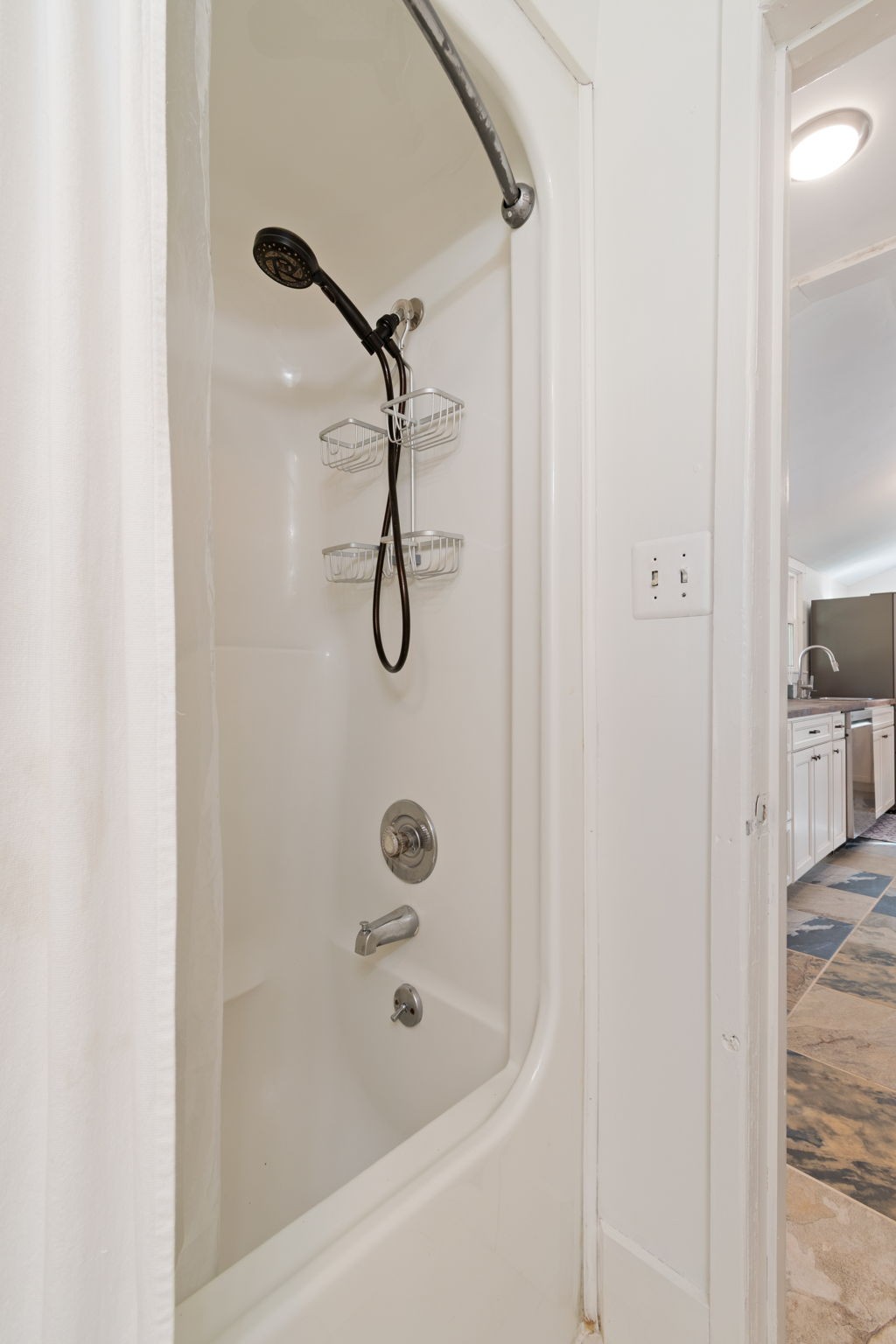 1812 Elizabeth Road Nashville TN 37218